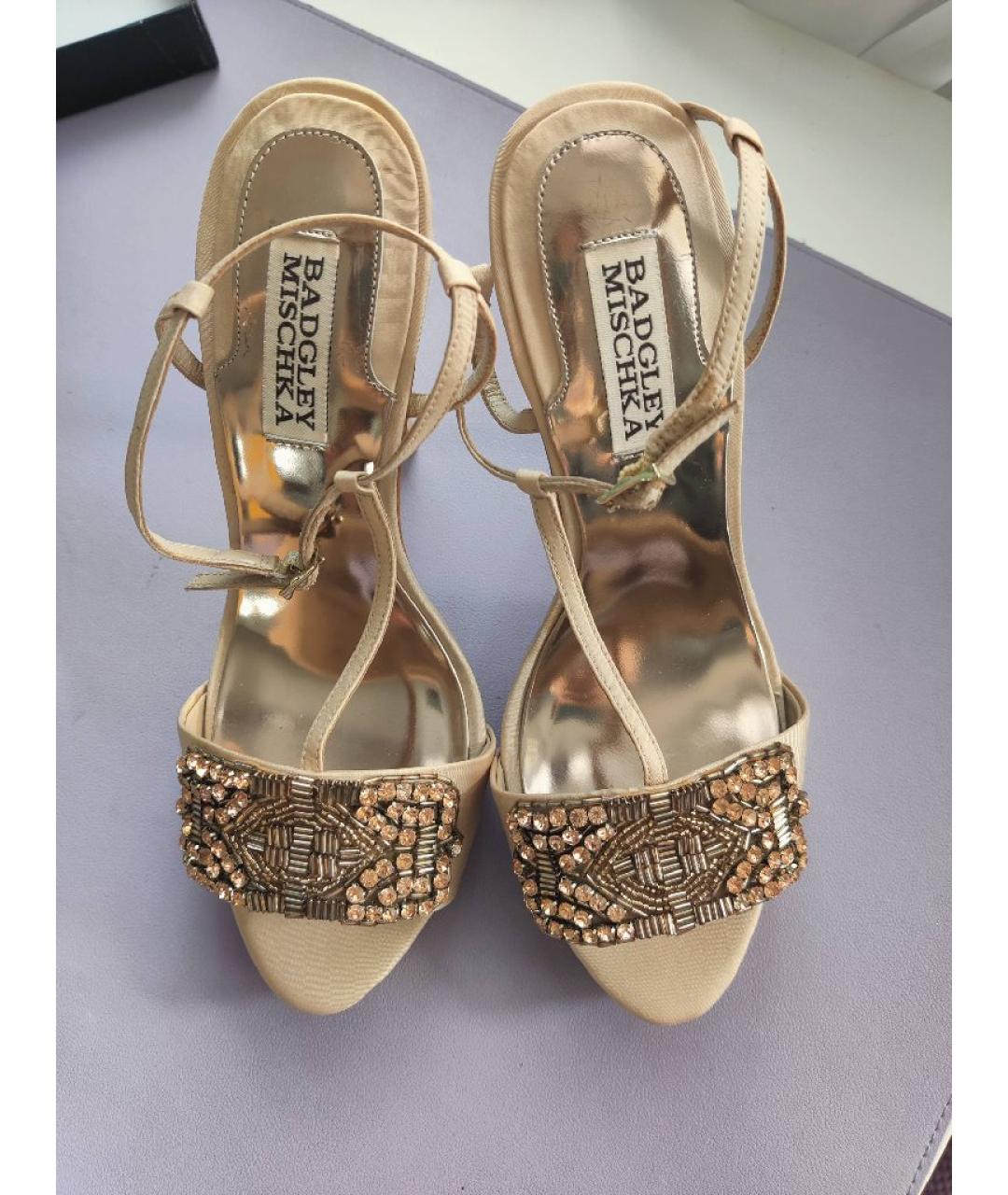 BADGLEY MISCHKA Бежевые босоножки, фото 2