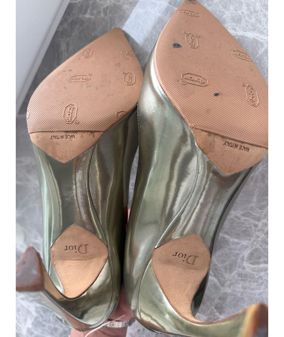 CHRISTIAN DIOR Золотые туфли из лакированной кожи, фото 5