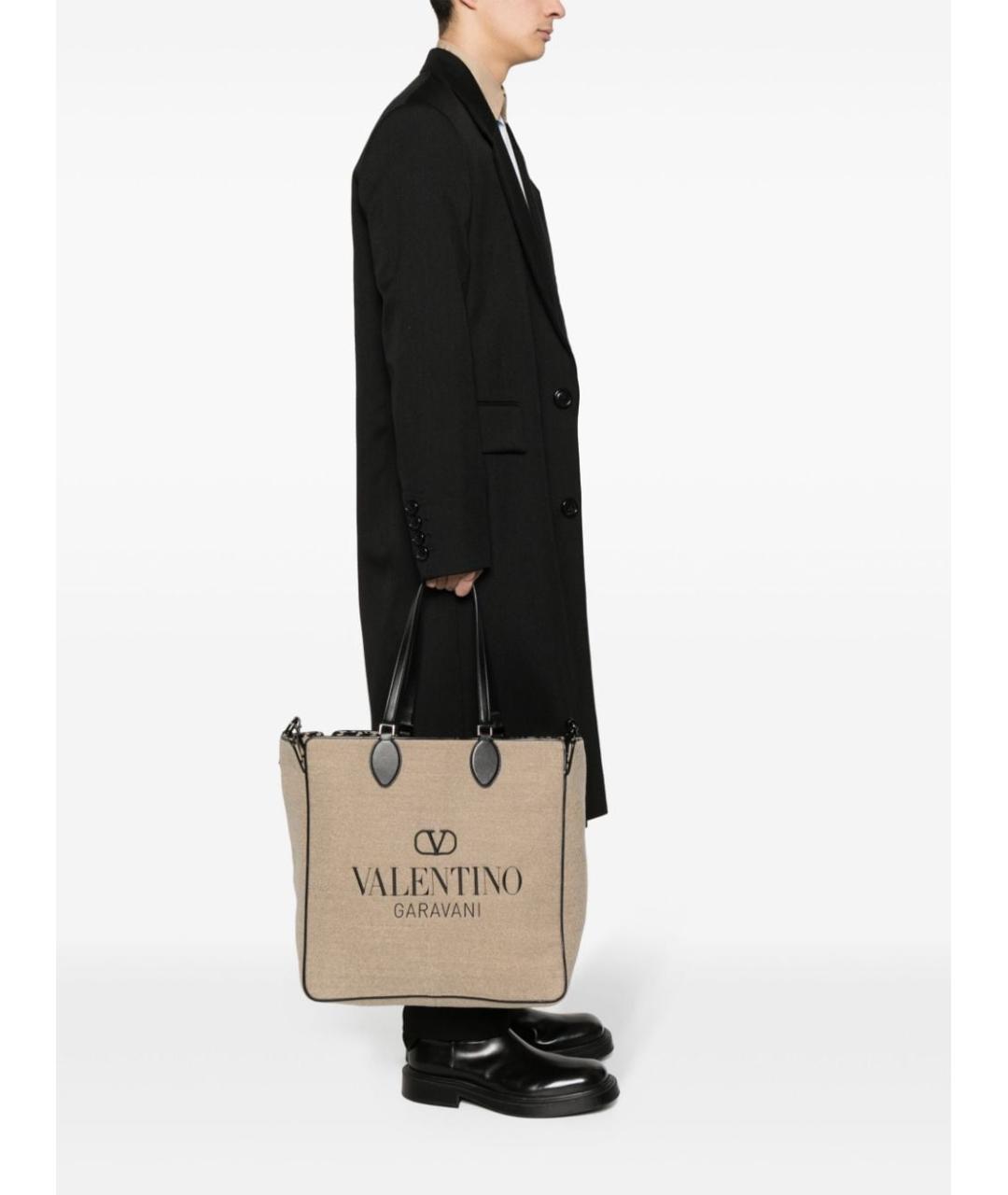 VALENTINO Бежевая тканевая сумка тоут, фото 4