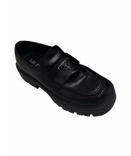 PRADA Лоферы