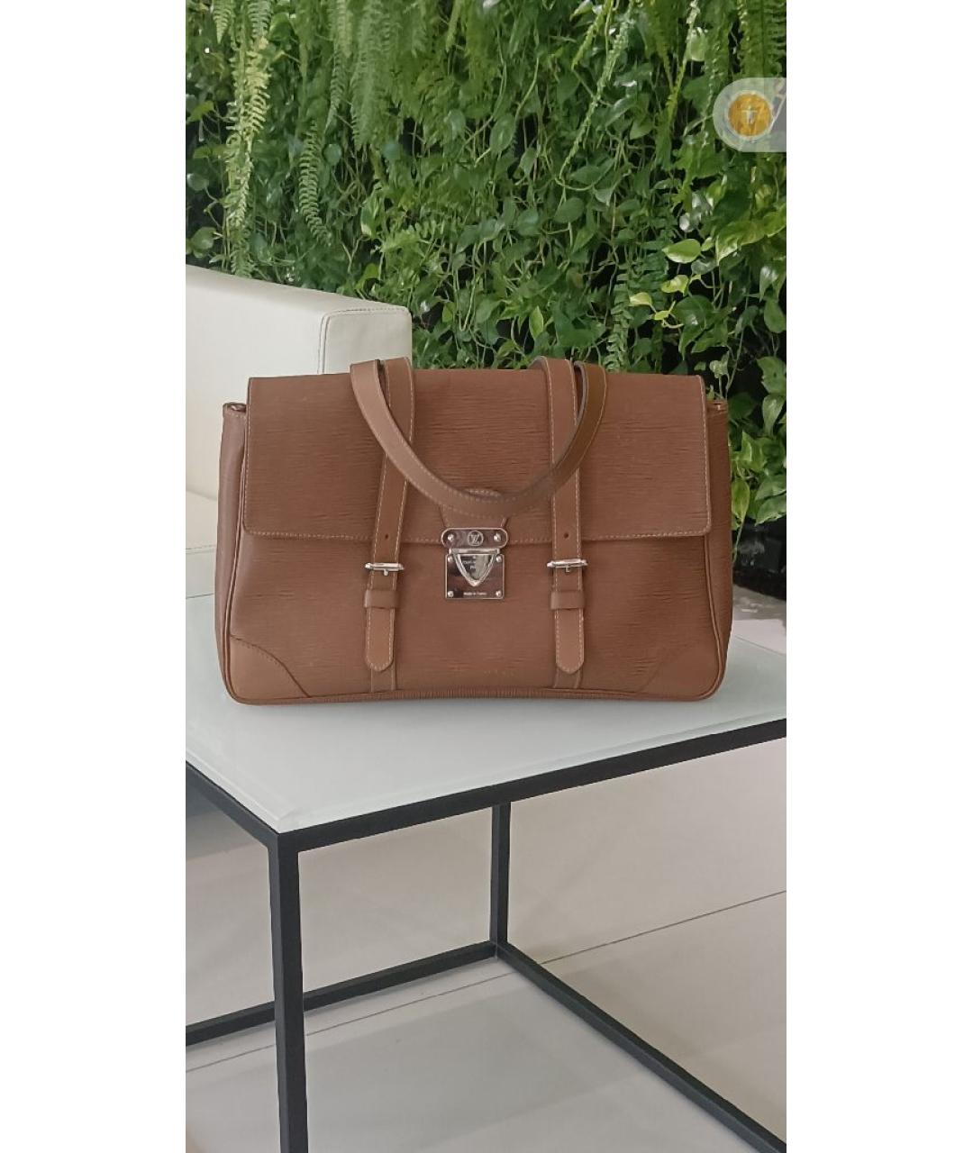 LOUIS VUITTON Коричневая сумка с короткими ручками из лакированной кожи, фото 2