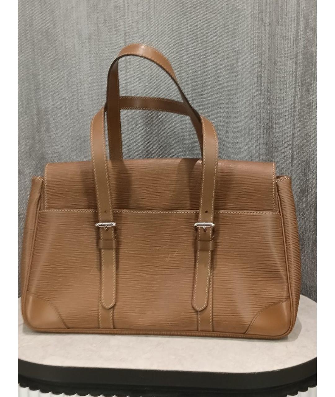 LOUIS VUITTON Коричневая сумка с короткими ручками из лакированной кожи, фото 3