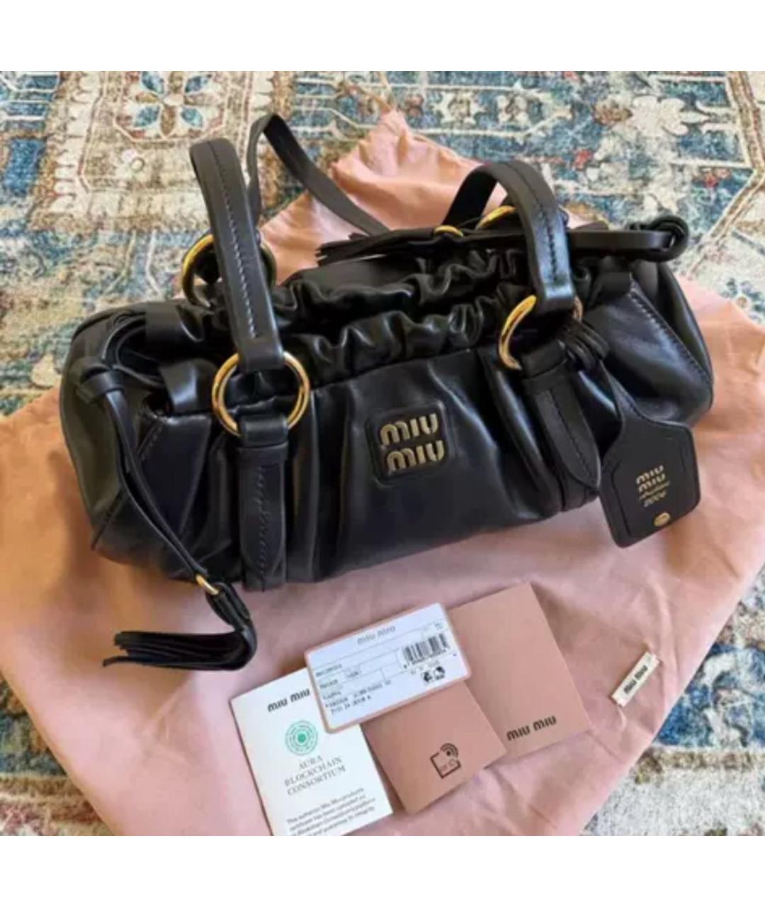 MIU MIU Черная кожаная сумка с короткими ручками, фото 4