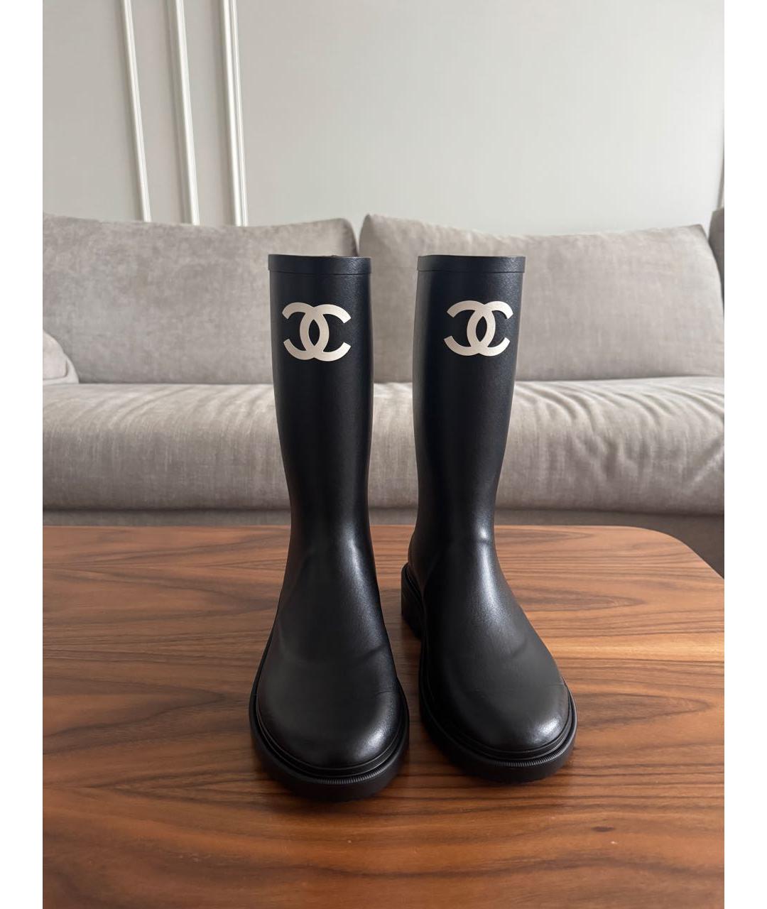 CHANEL Черные кожаные сапоги, фото 2
