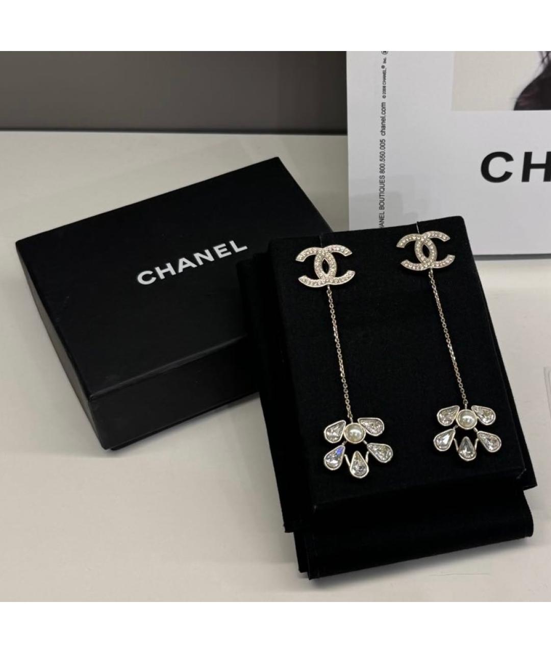CHANEL Белые серьги, фото 2