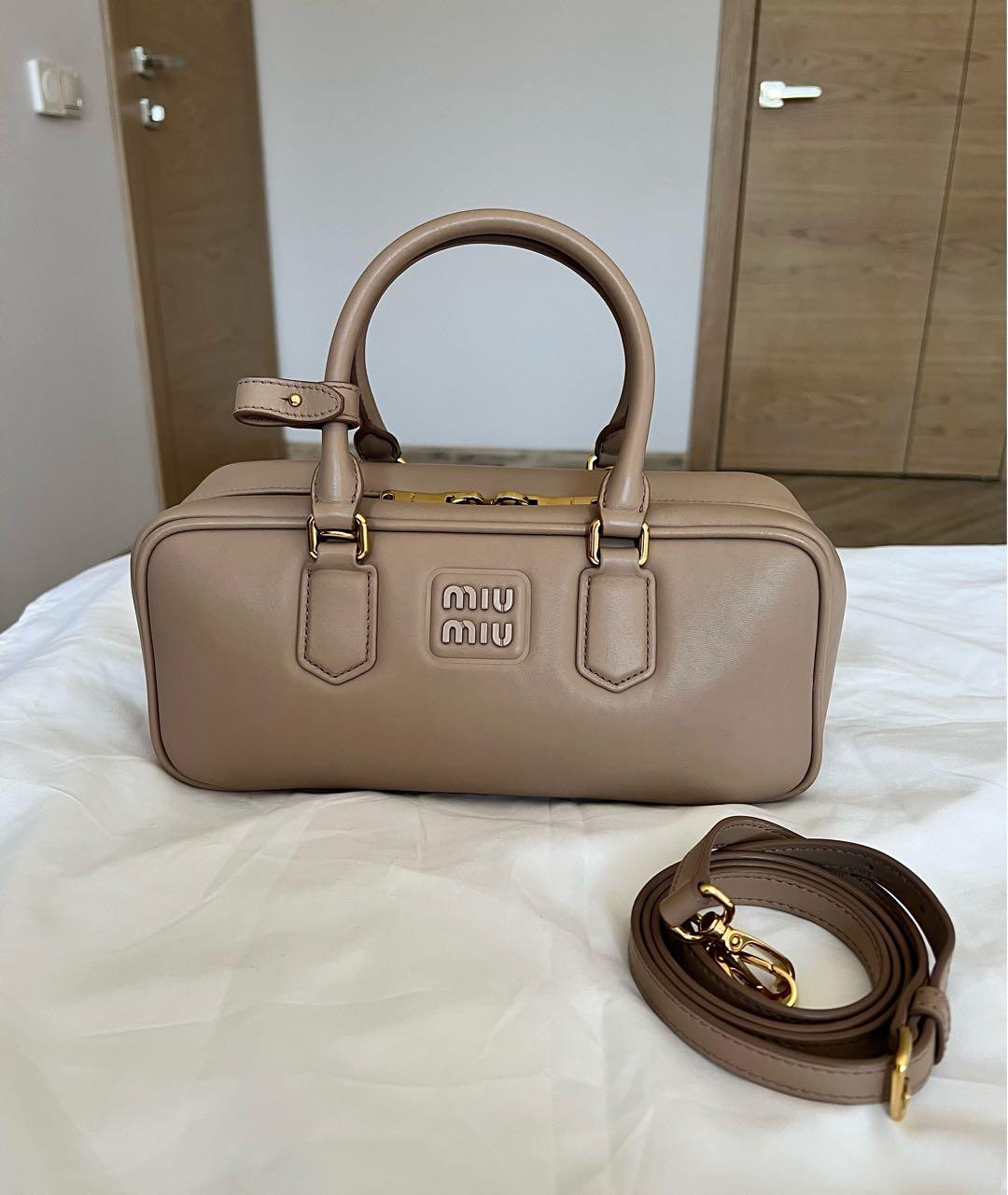MIU MIU Бежевая кожаная сумка через плечо, фото 9