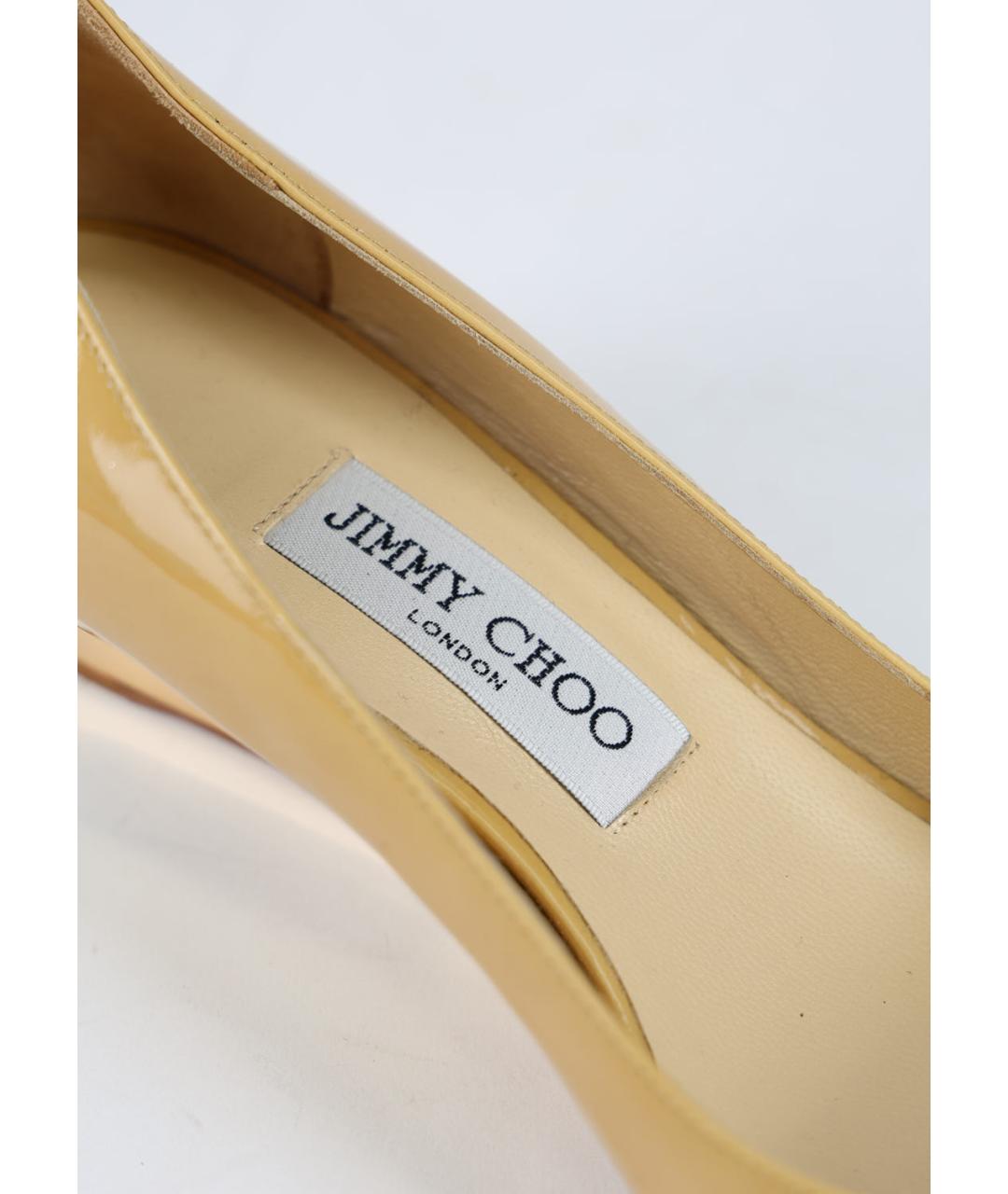 JIMMY CHOO Бежевые туфли из лакированной кожи, фото 5