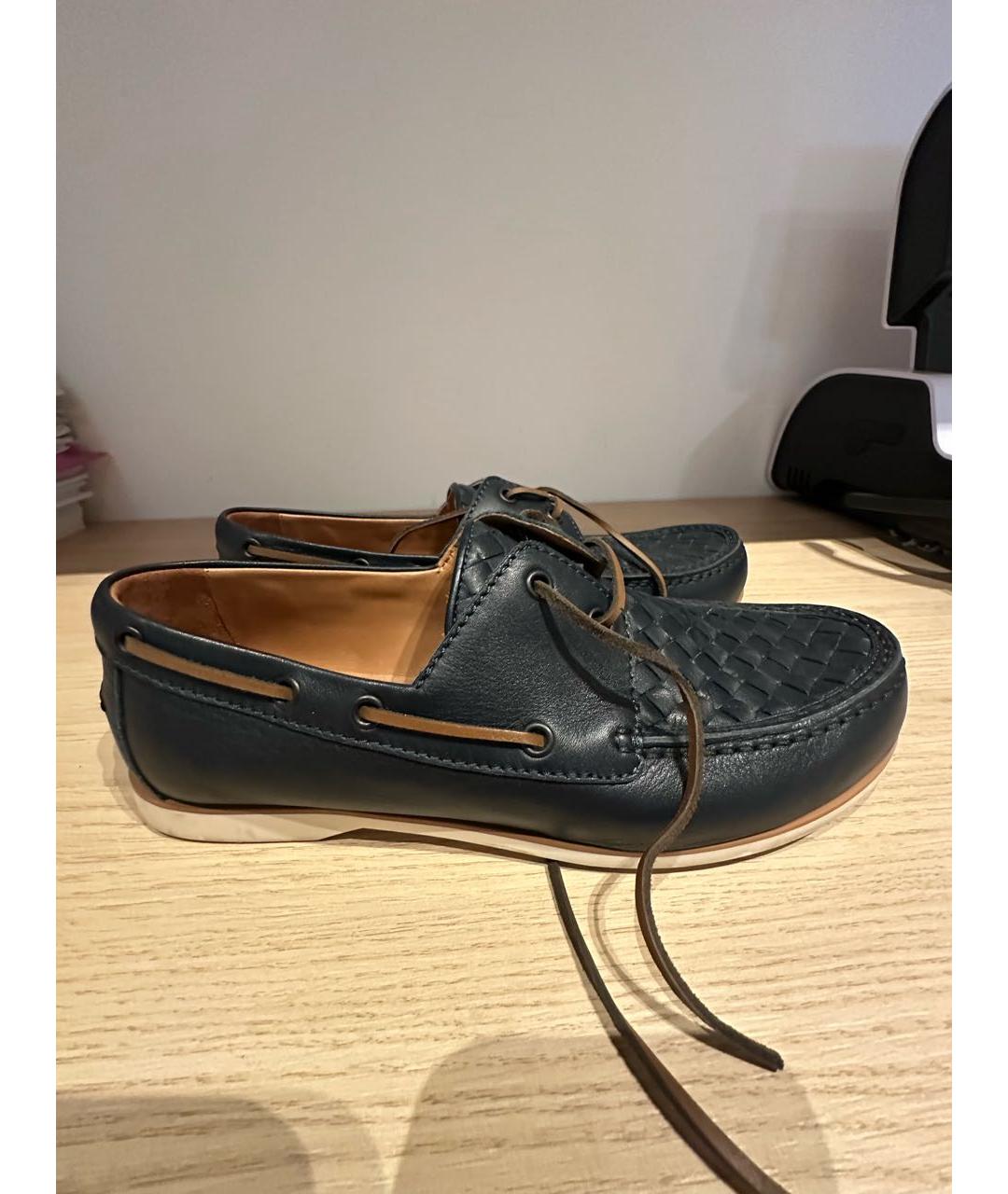 BOTTEGA VENETA Темно-синие кожаные низкие ботинки, фото 5
