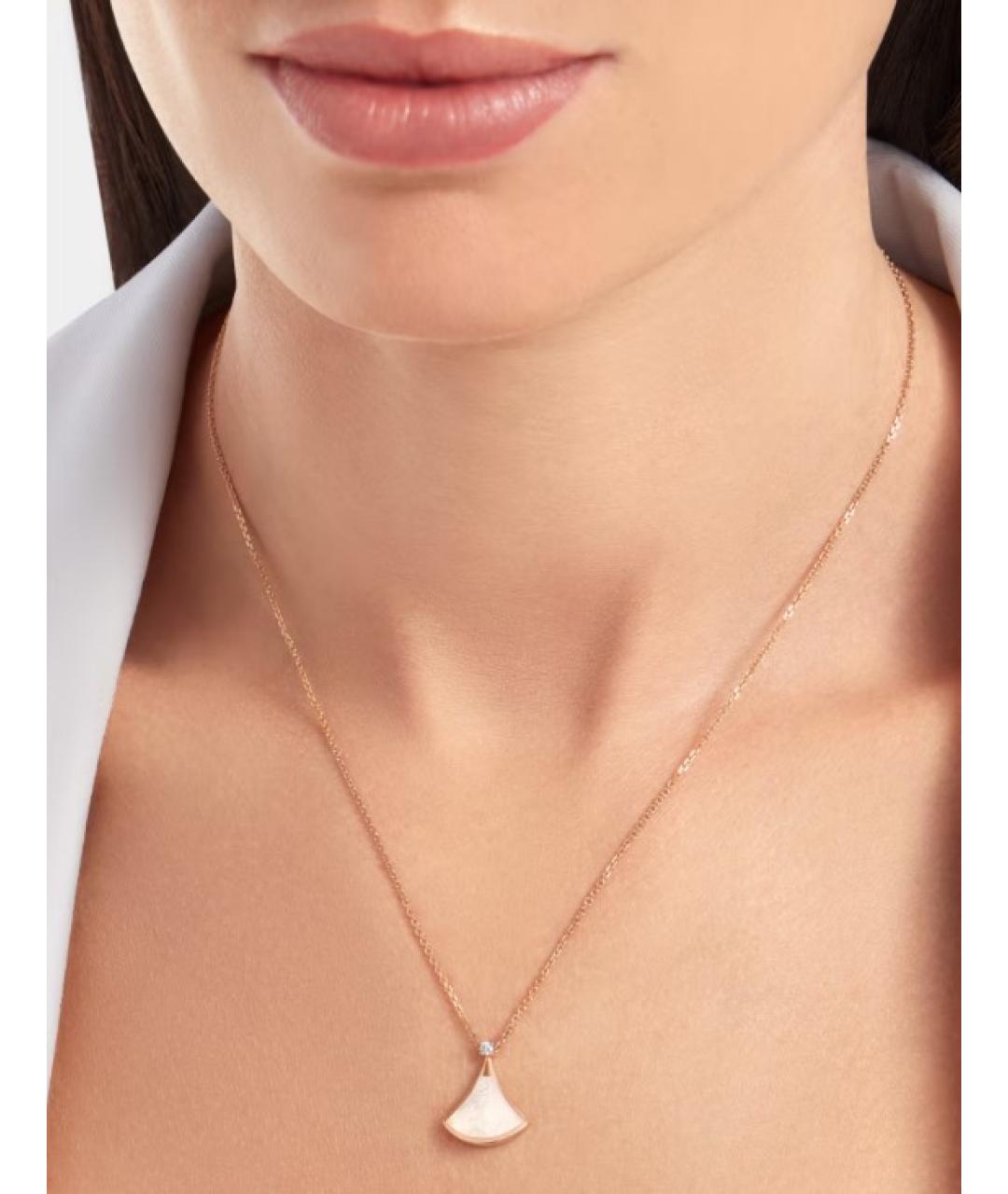 BVLGARI Белая подвеска из розового золота, фото 5