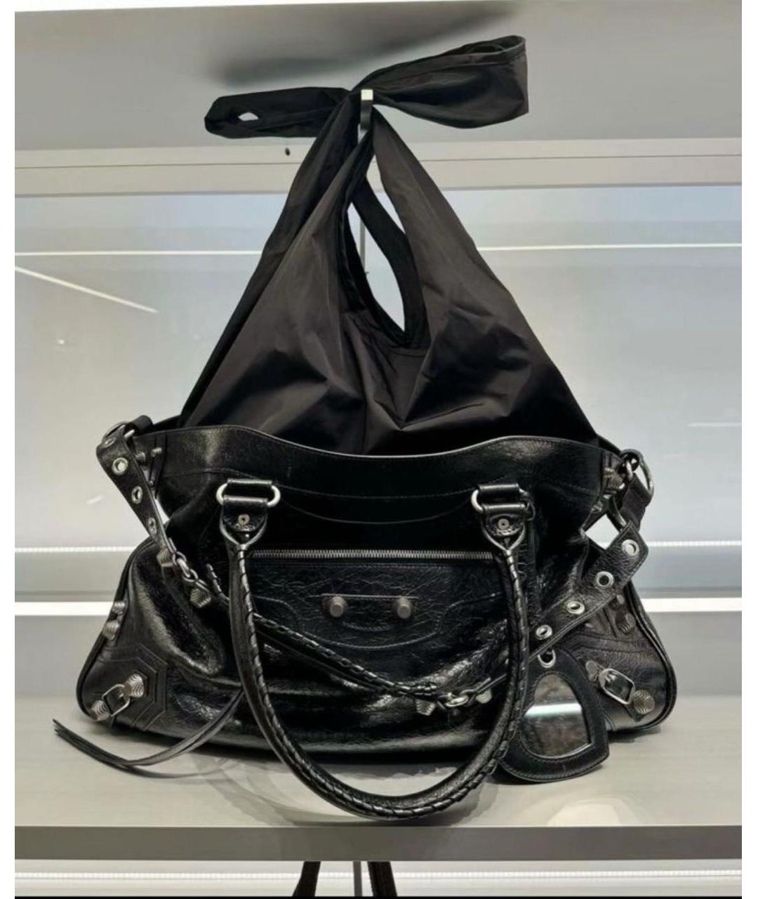 BALENCIAGA Черная кожаная сумка через плечо, фото 2