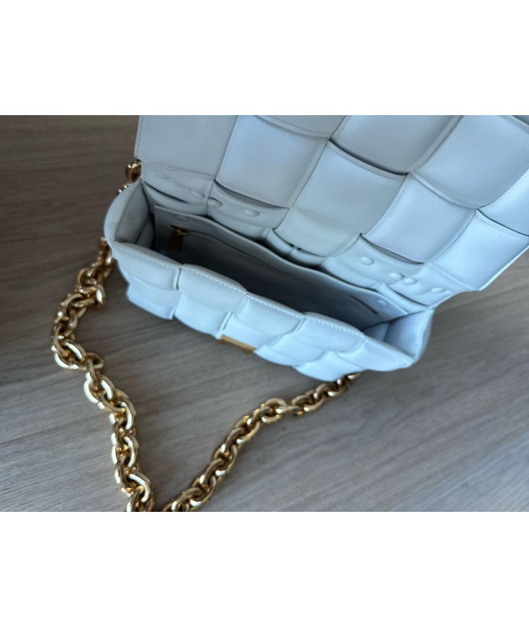 BOTTEGA VENETA Белая кожаная сумка с короткими ручками, фото 4