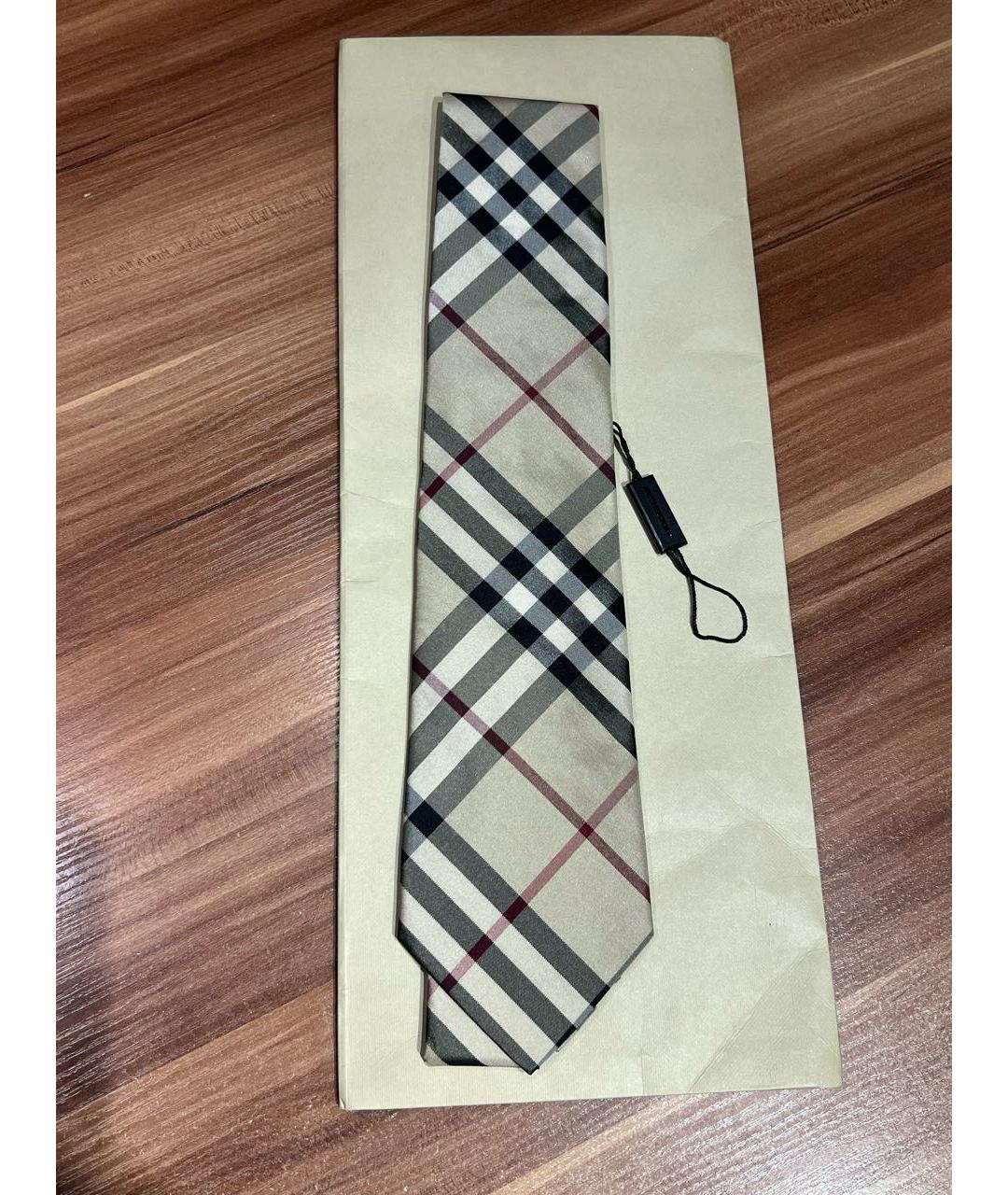 BURBERRY Бежевый шелковый воротник, фото 5