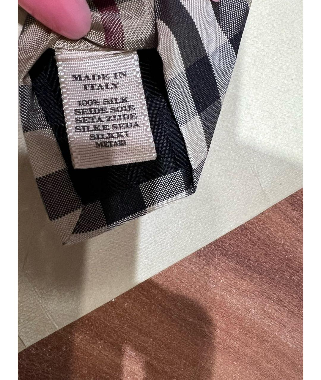 BURBERRY Бежевый шелковый воротник, фото 4
