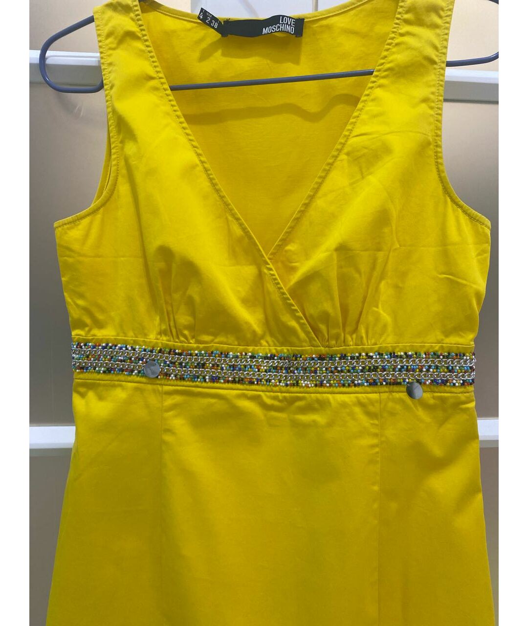 LOVE MOSCHINO Желтое хлопковое коктейльное платье, фото 4