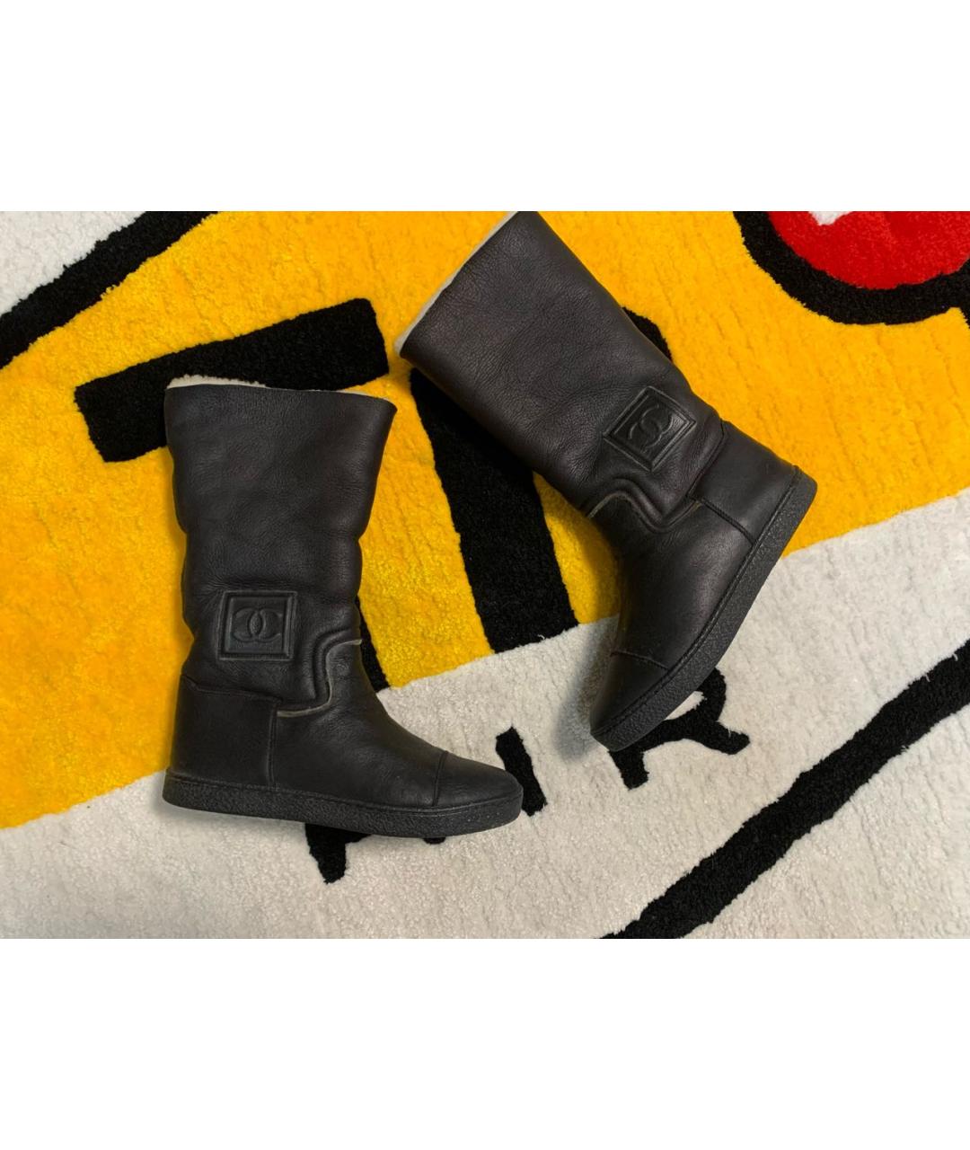 CHANEL Черные кожаные сапоги, фото 3