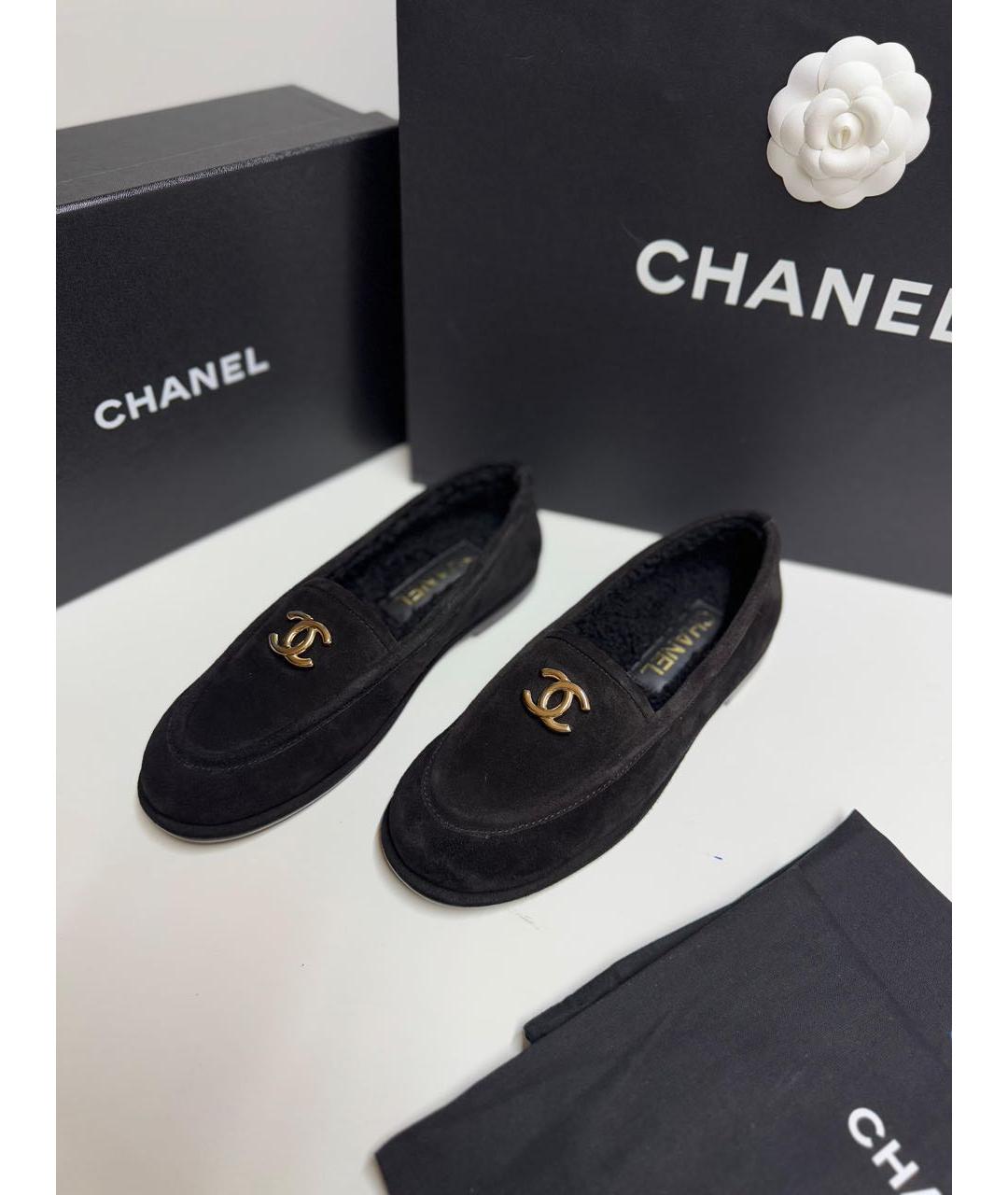 CHANEL Черные замшевые мокасины, фото 2