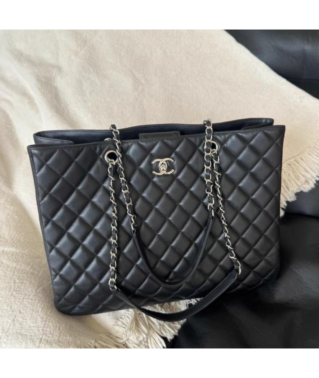 CHANEL Черная кожаная сумка тоут, фото 7