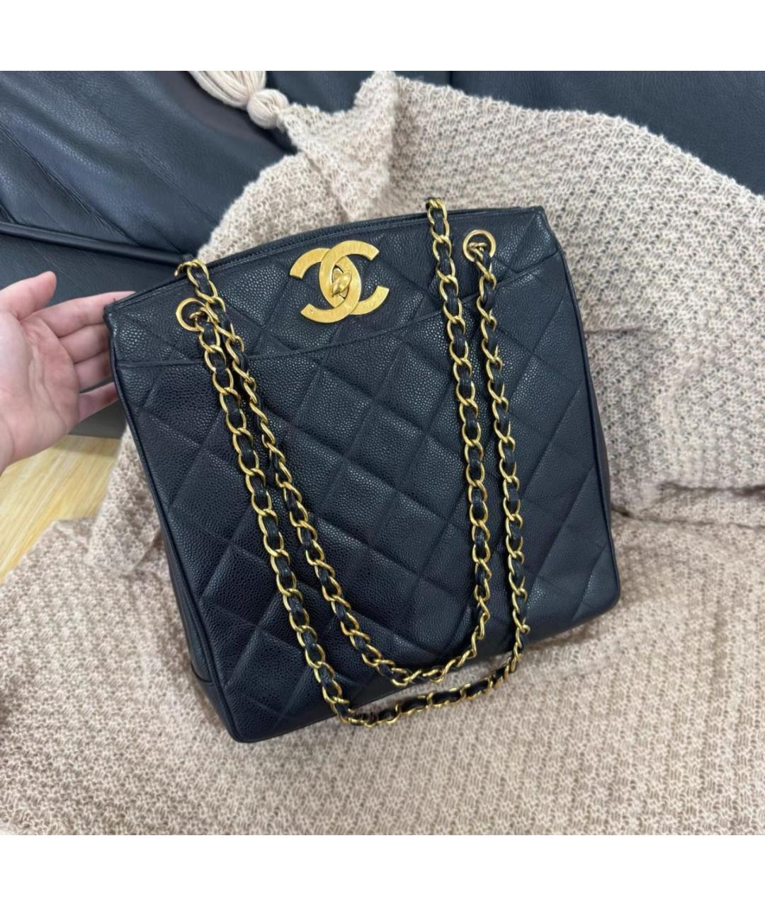 CHANEL Черная кожаная сумка тоут, фото 8