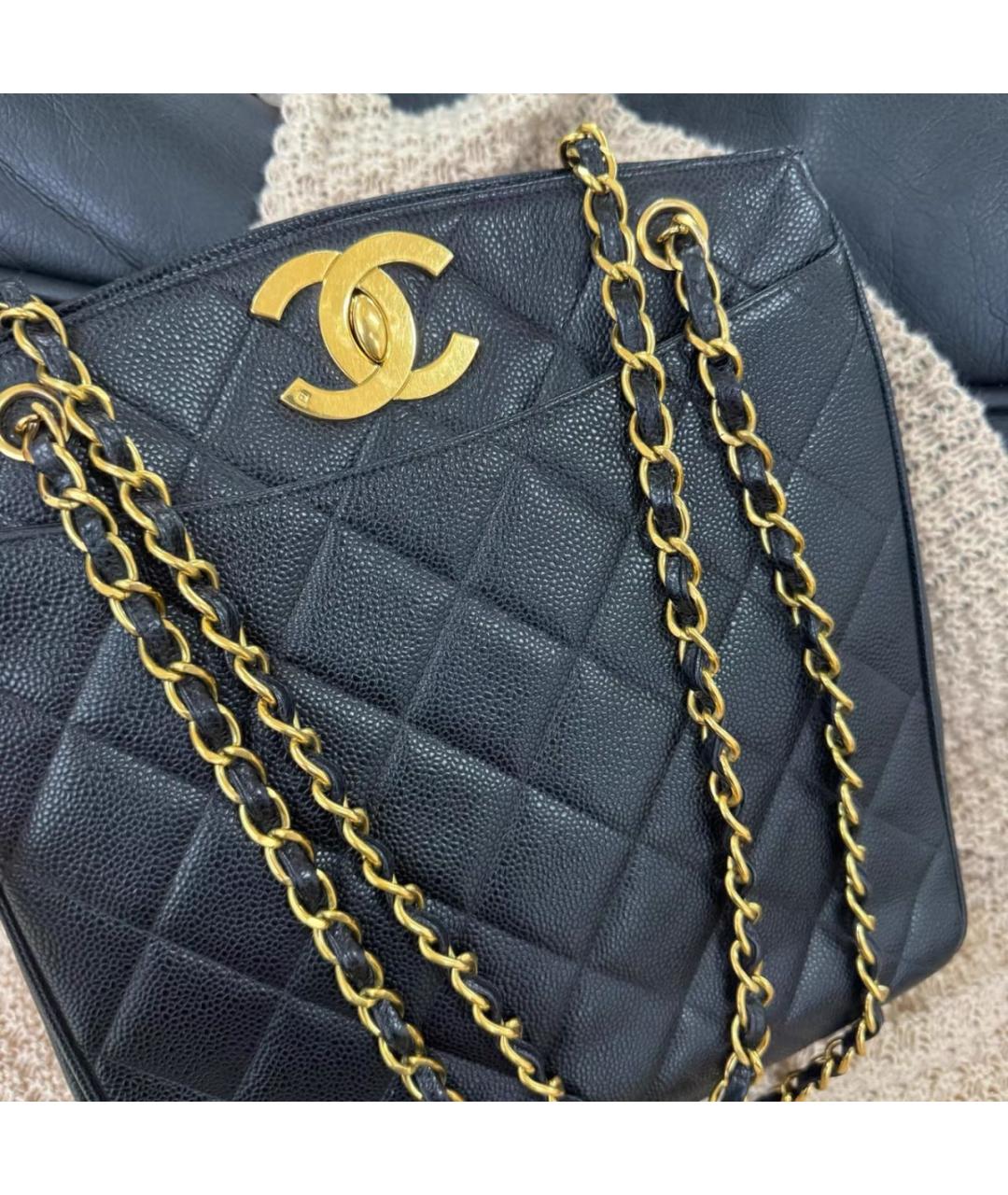 CHANEL Черная кожаная сумка тоут, фото 4
