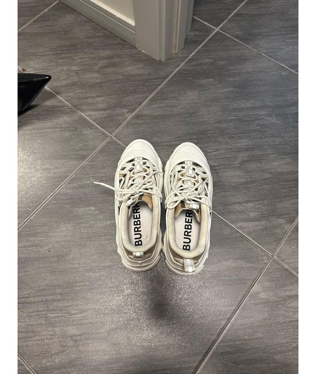 BURBERRY Белые кроссовки, фото 3
