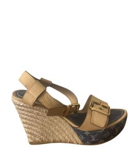 LOUIS VUITTON Туфли