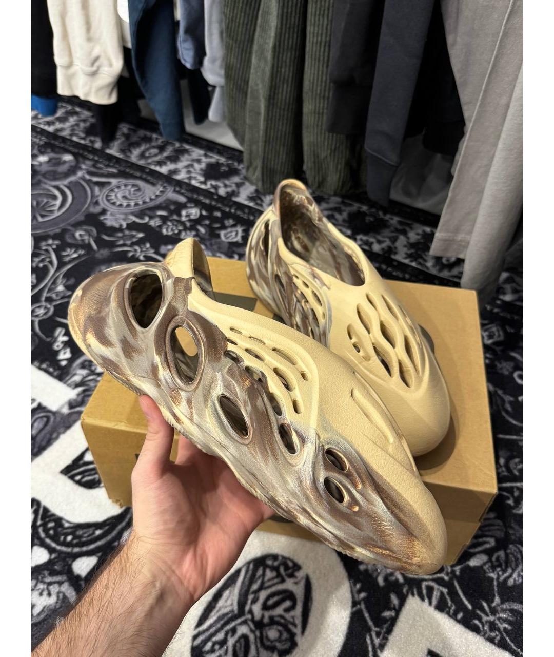 ADIDAS YEEZY Бежевые резиновые сандалии, фото 3