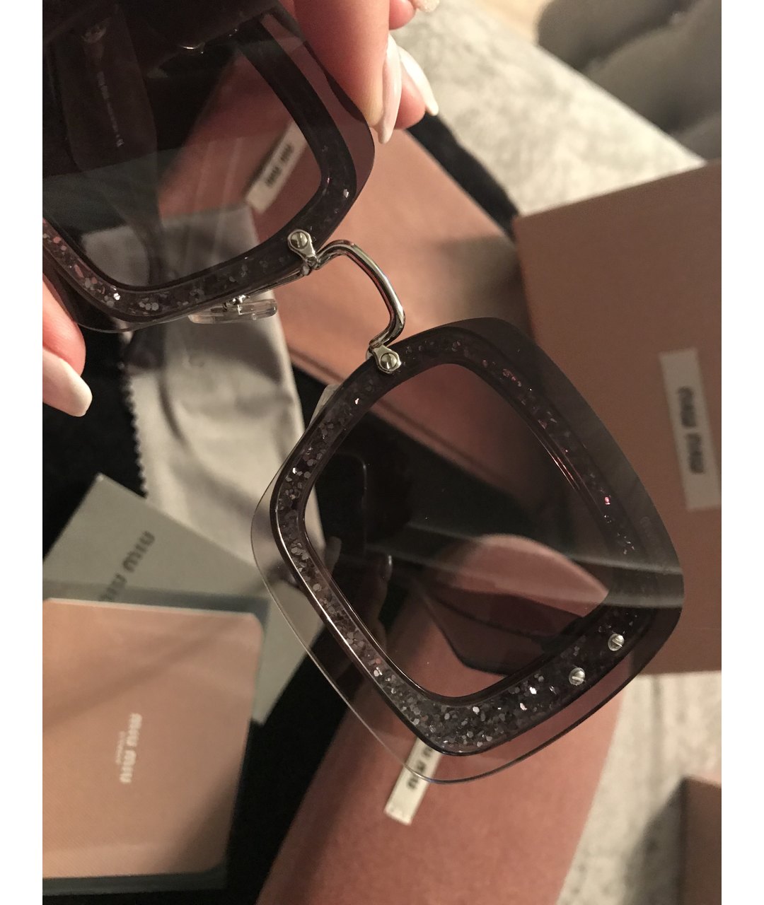 MIU MIU Антрацитовые пластиковые солнцезащитные очки, фото 4