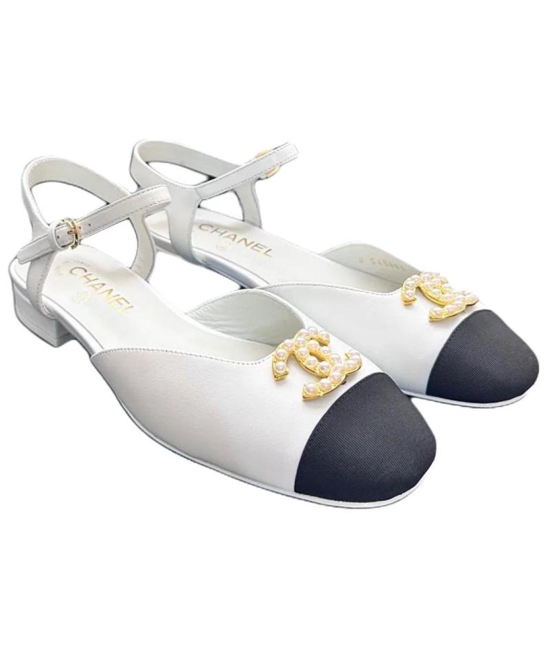 CHANEL Белые бархатные босоножки, фото 3