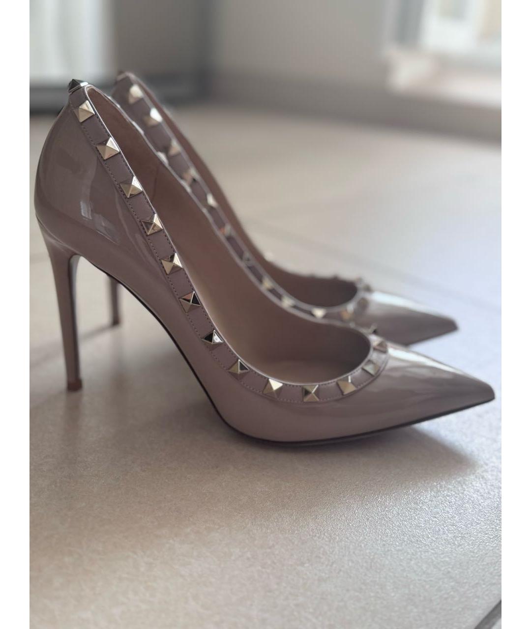 VALENTINO Бежевые туфли из лакированной кожи, фото 5
