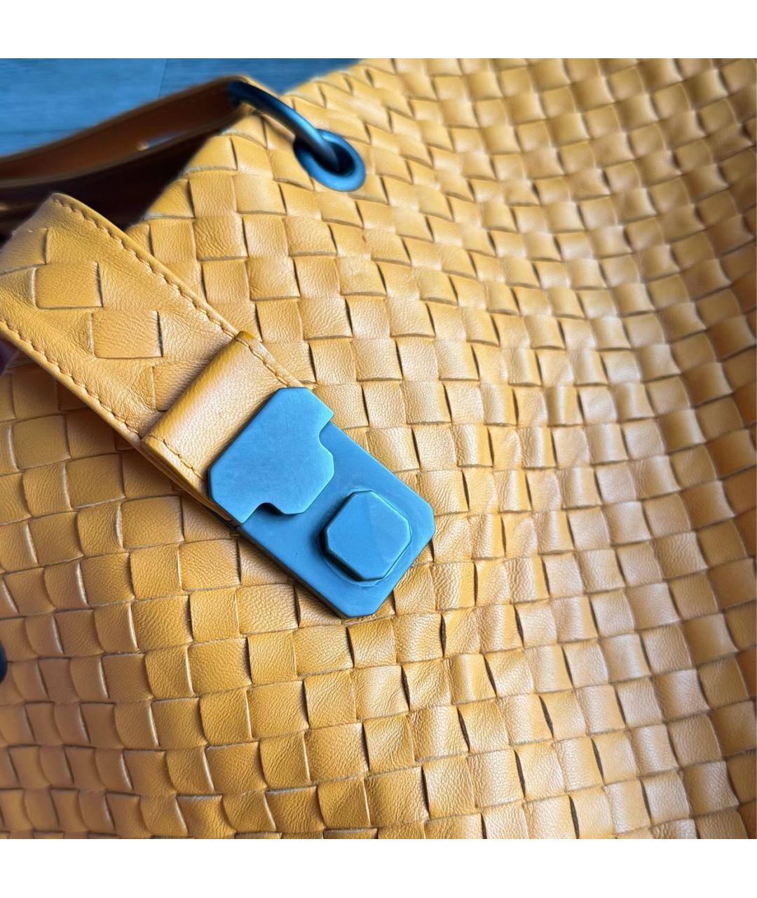 BOTTEGA VENETA Оранжевая кожаная сумка тоут, фото 8