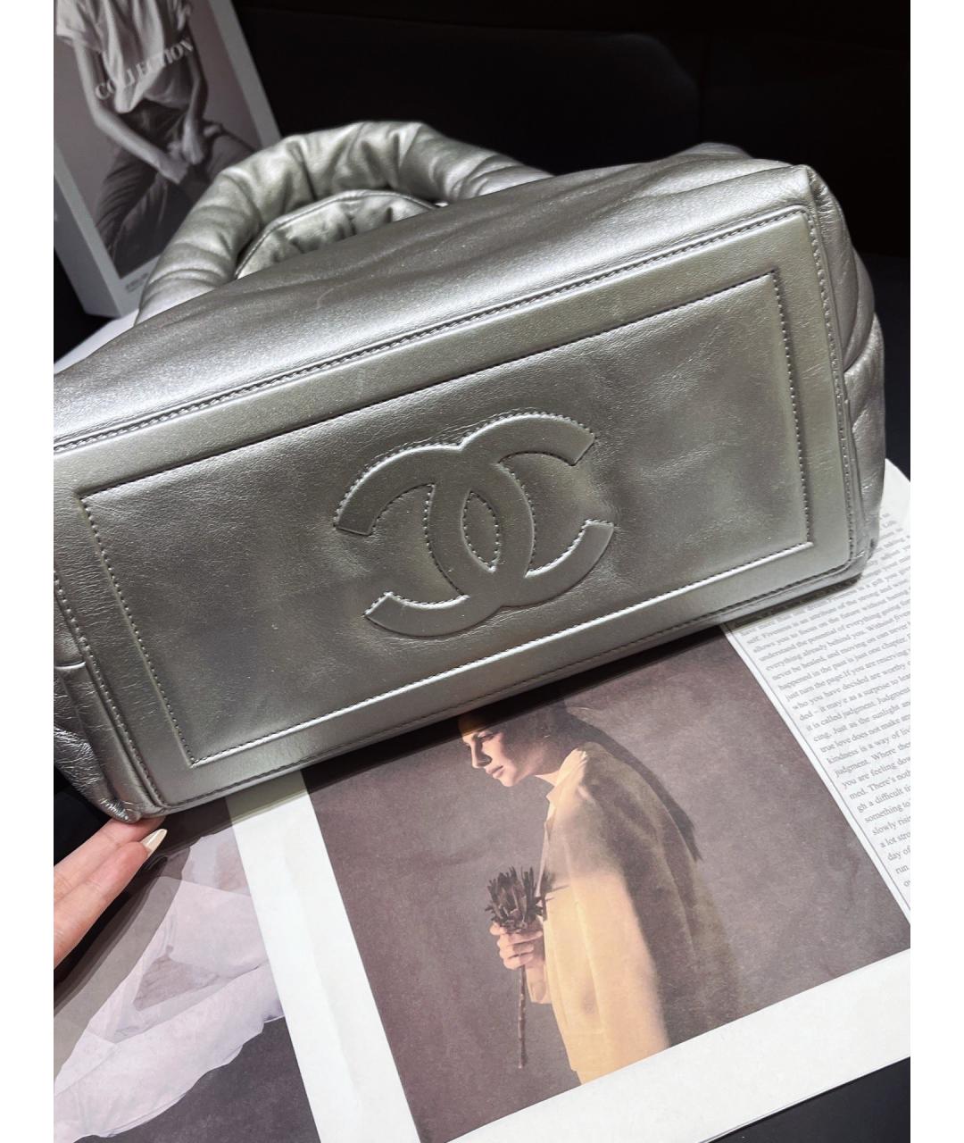 CHANEL Серебряная кожаная сумка тоут, фото 3