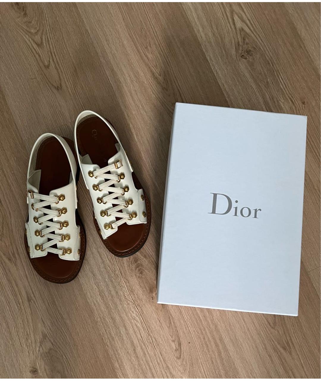 CHRISTIAN DIOR Белые кожаные сандалии, фото 5