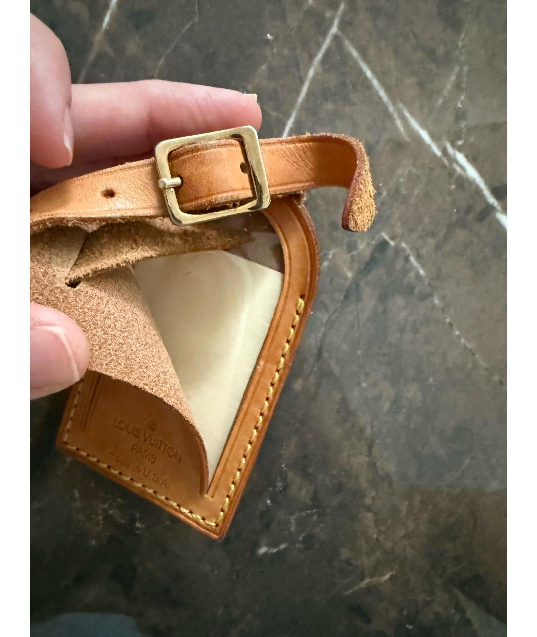 LOUIS VUITTON Бежевый брелок, фото 5