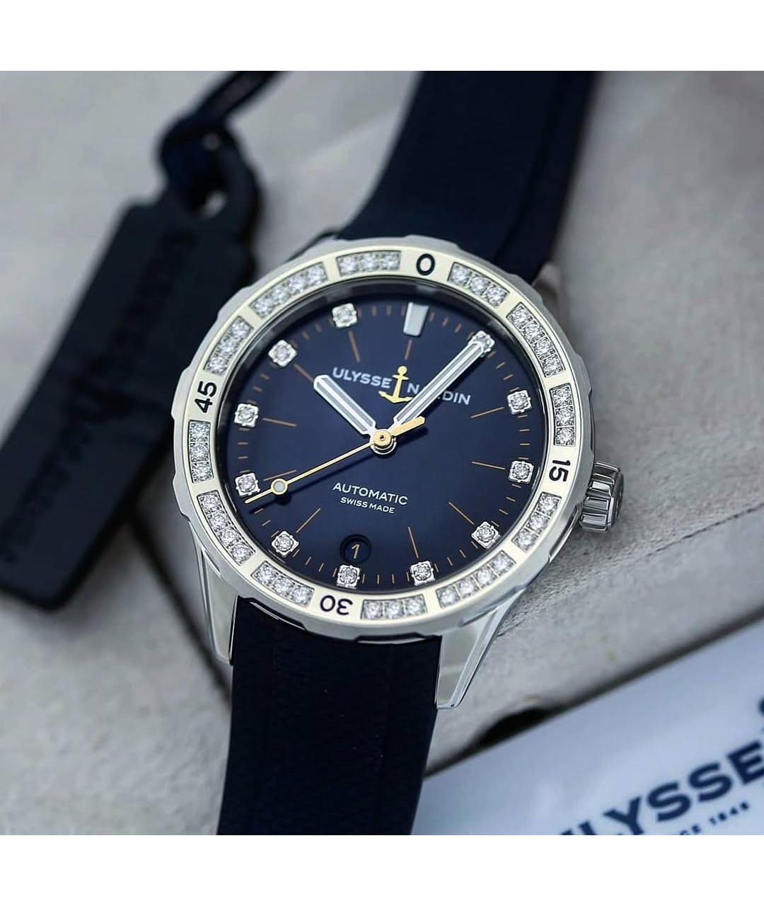 Ulysse Nardin Темно-синие часы, фото 2