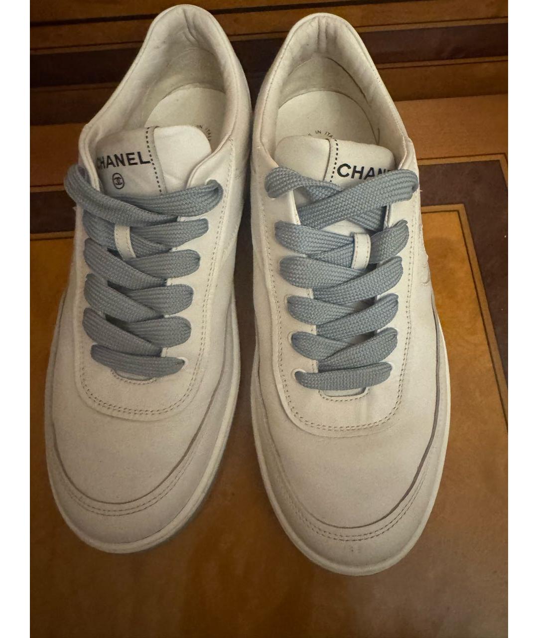 CHANEL Белые кожаные кеды, фото 2