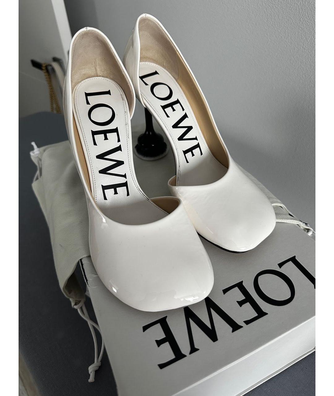 LOEWE Белые туфли из лакированной кожи, фото 7