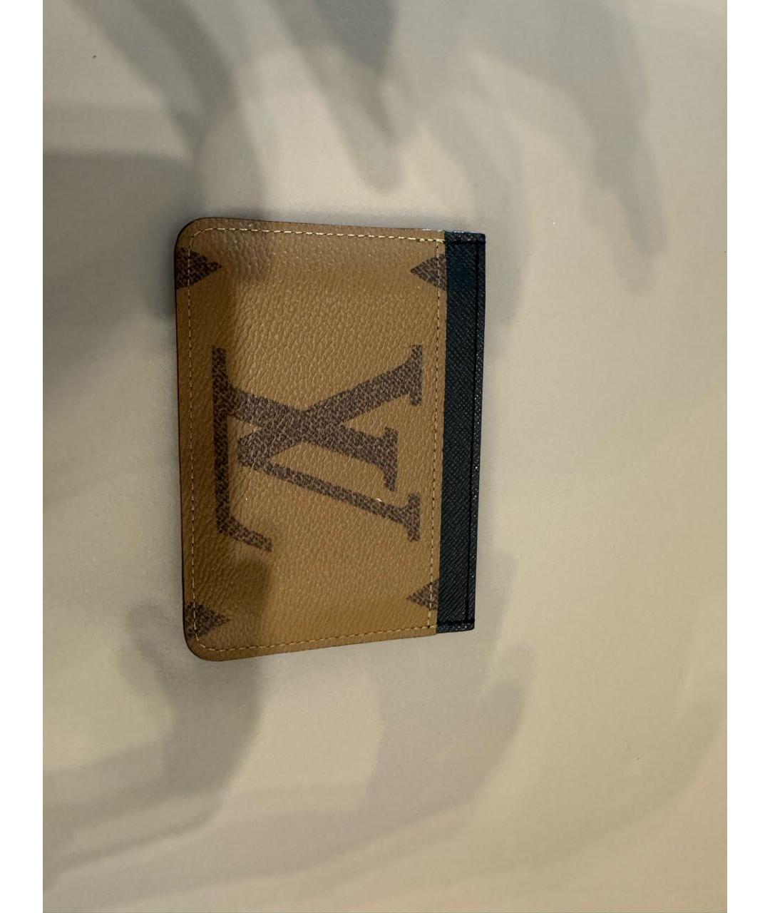 LOUIS VUITTON Коричневый кардхолдер, фото 2