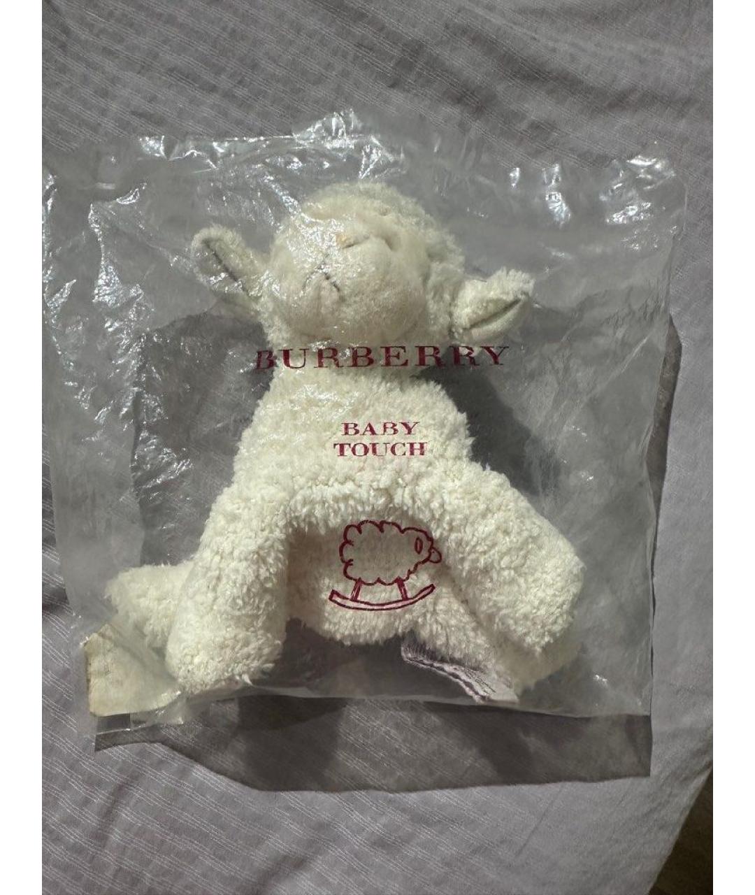 BURBERRY KIDS Белая тканевая игрушка, фото 2