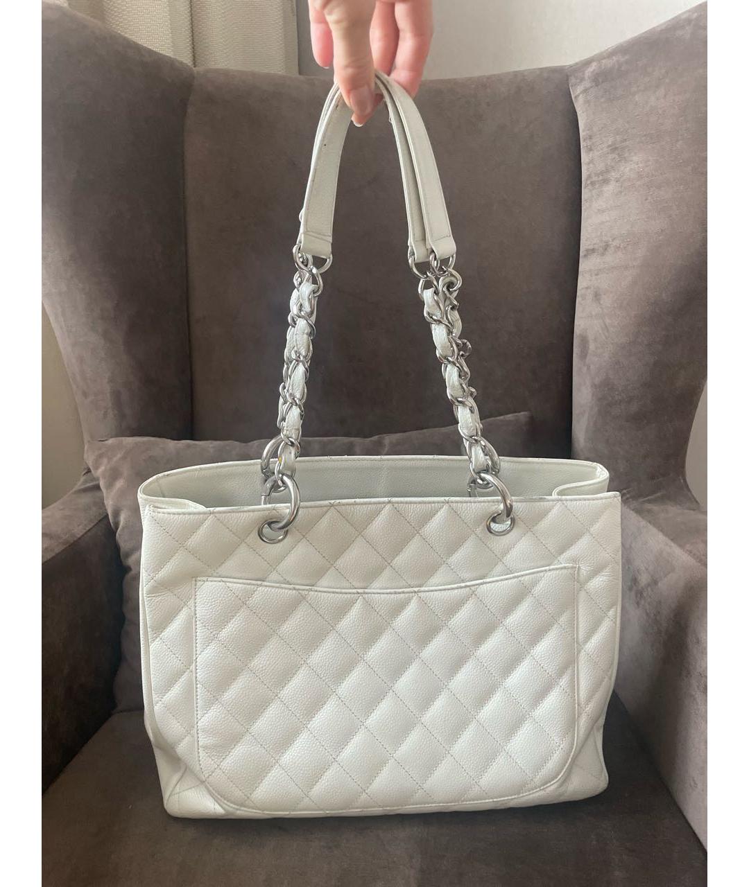 CHANEL Белая кожаная сумка тоут, фото 4