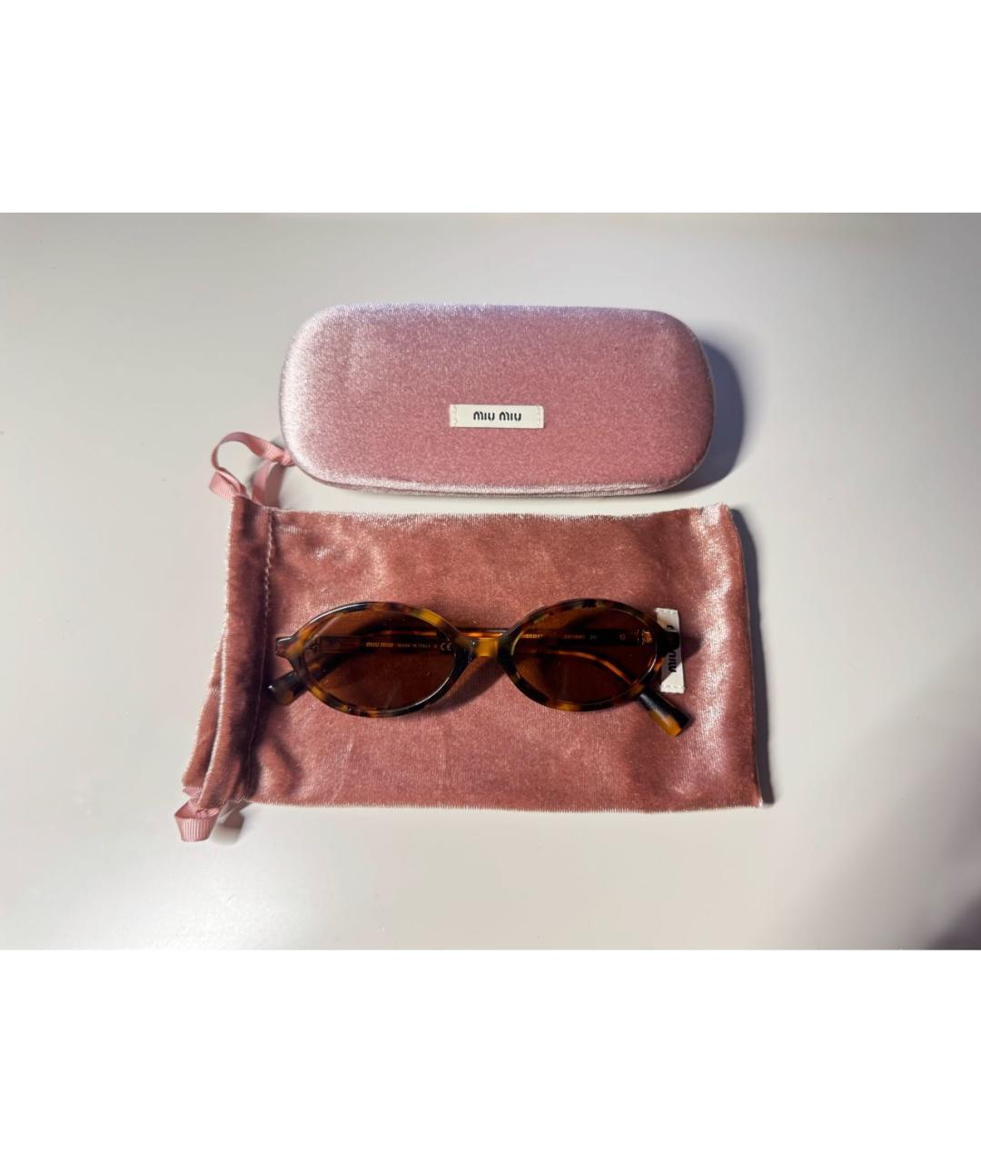 MIU MIU Коричневые пластиковые солнцезащитные очки, фото 4