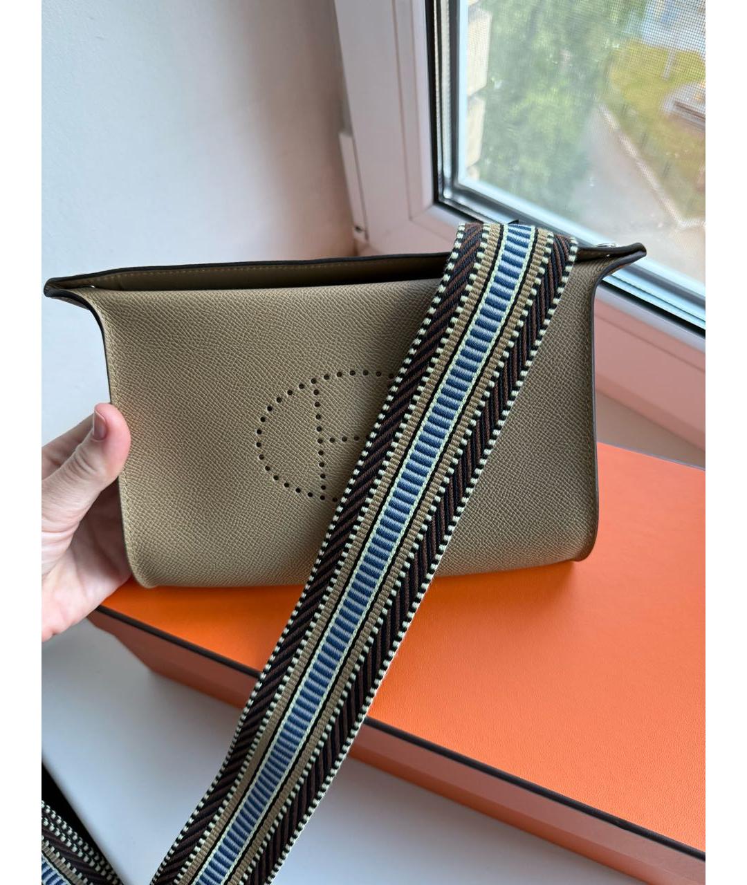 HERMES Бежевая кожаная сумка через плечо, фото 3