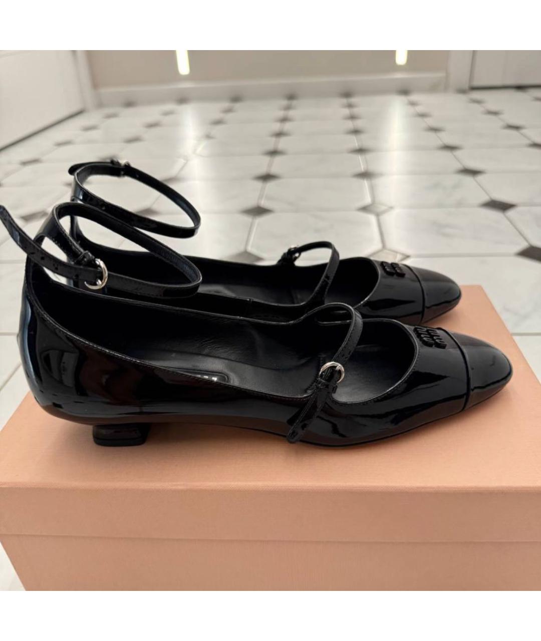 MIU MIU Черные туфли из лакированной кожи, фото 5