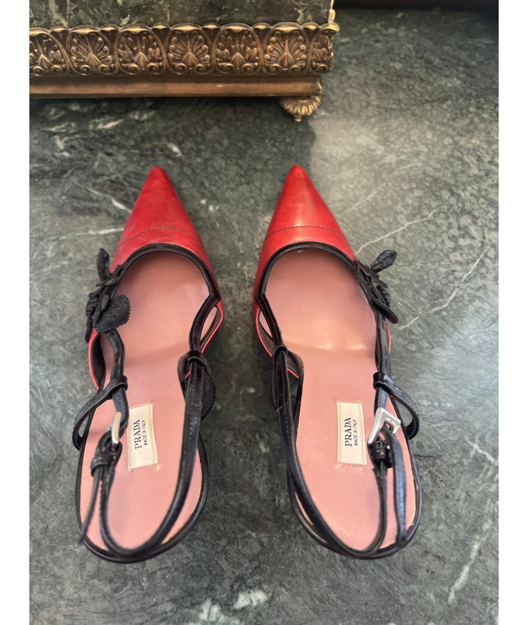 PRADA Красные кожаные лодочки на низком каблуке, фото 3