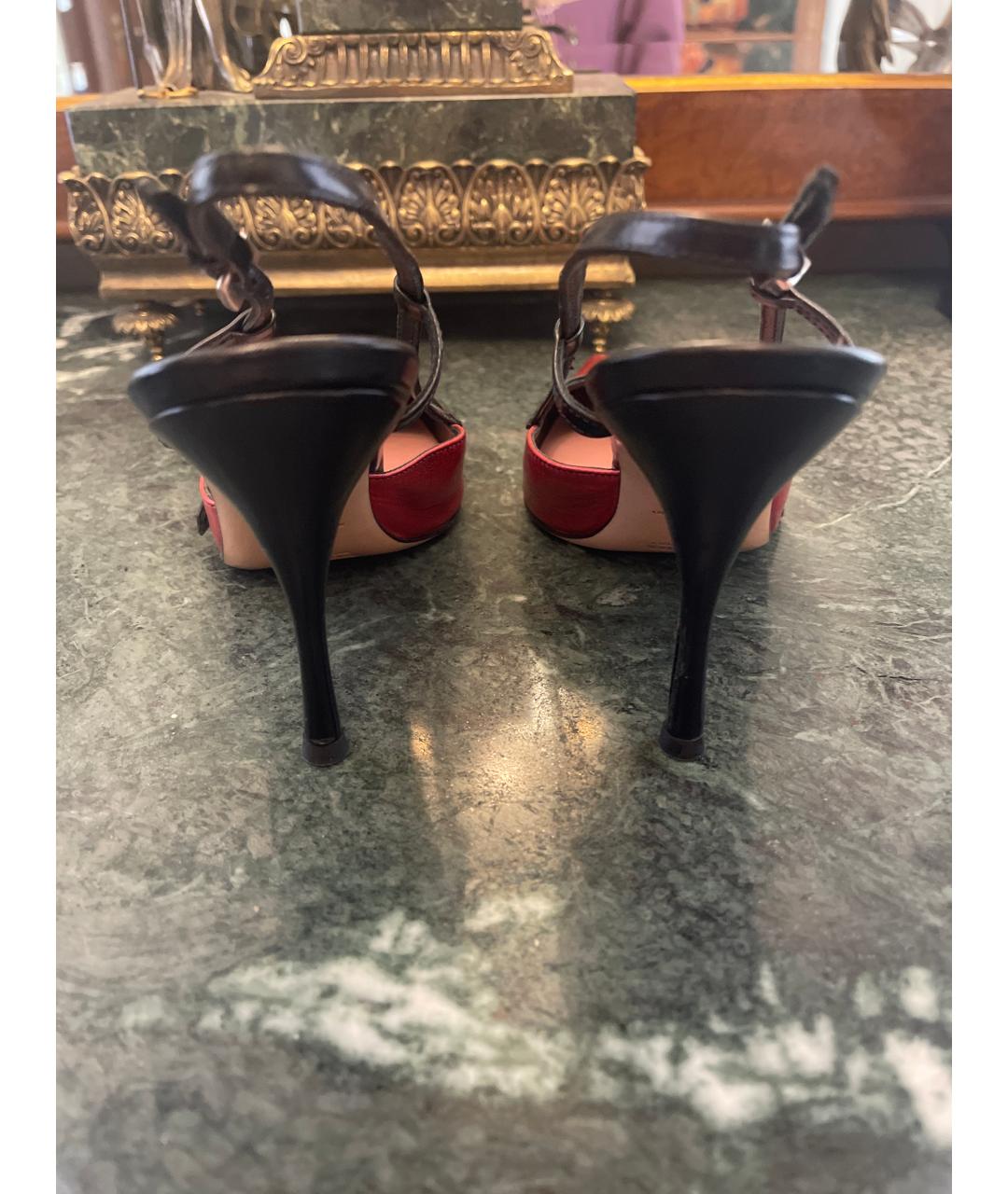 PRADA Красные кожаные лодочки на низком каблуке, фото 4
