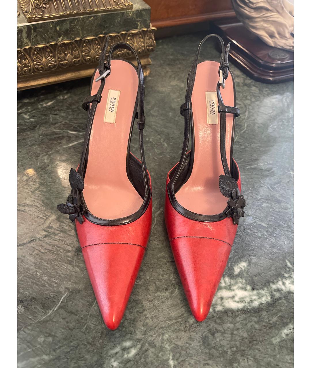 PRADA Красные кожаные лодочки на низком каблуке, фото 2