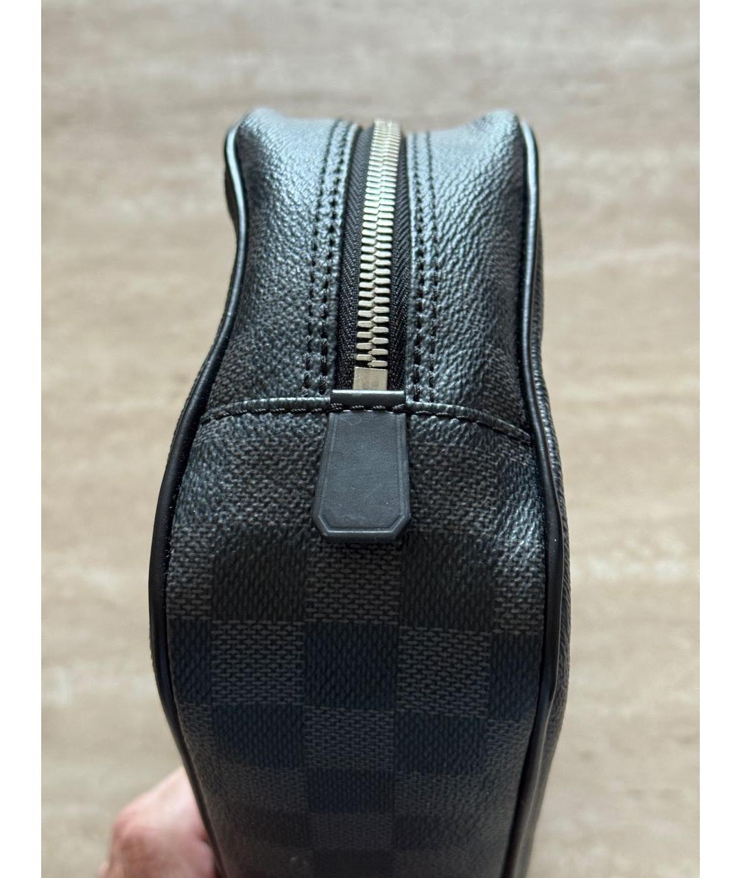 LOUIS VUITTON Антрацитовая кожаная барсетка, фото 5