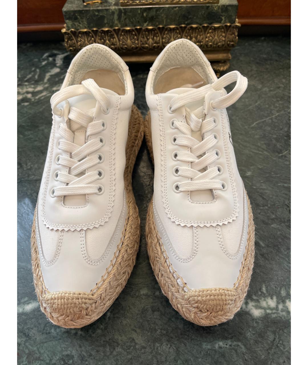 CHRISTIAN LOUBOUTIN Белые кожаные кроссовки, фото 2