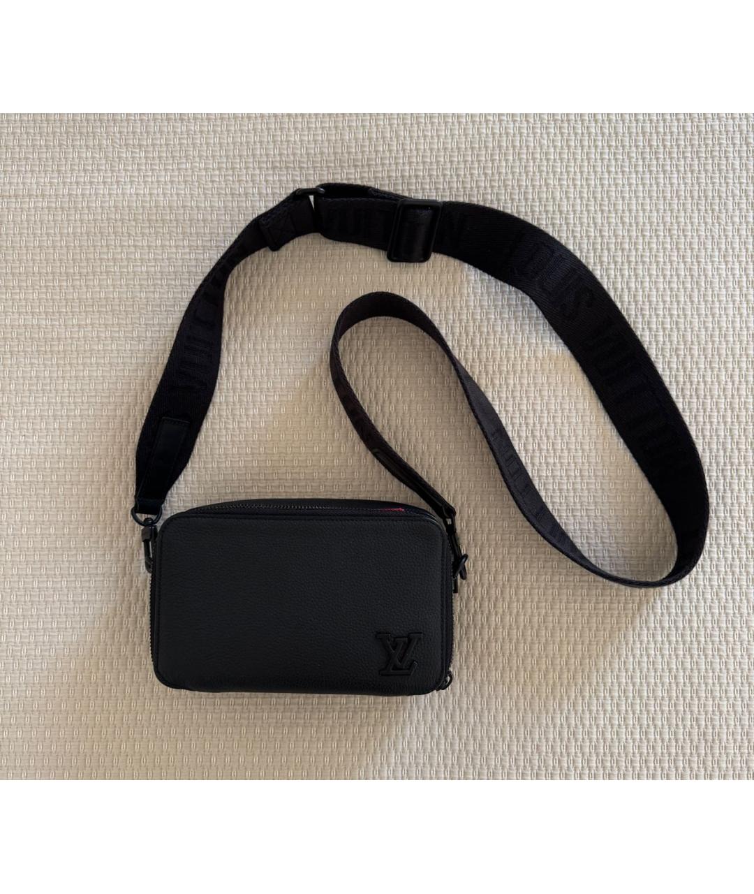 LOUIS VUITTON Черная кожаная сумка на плечо, фото 9