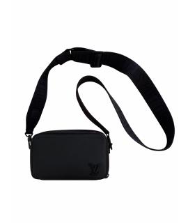 LOUIS VUITTON Сумка на плечо