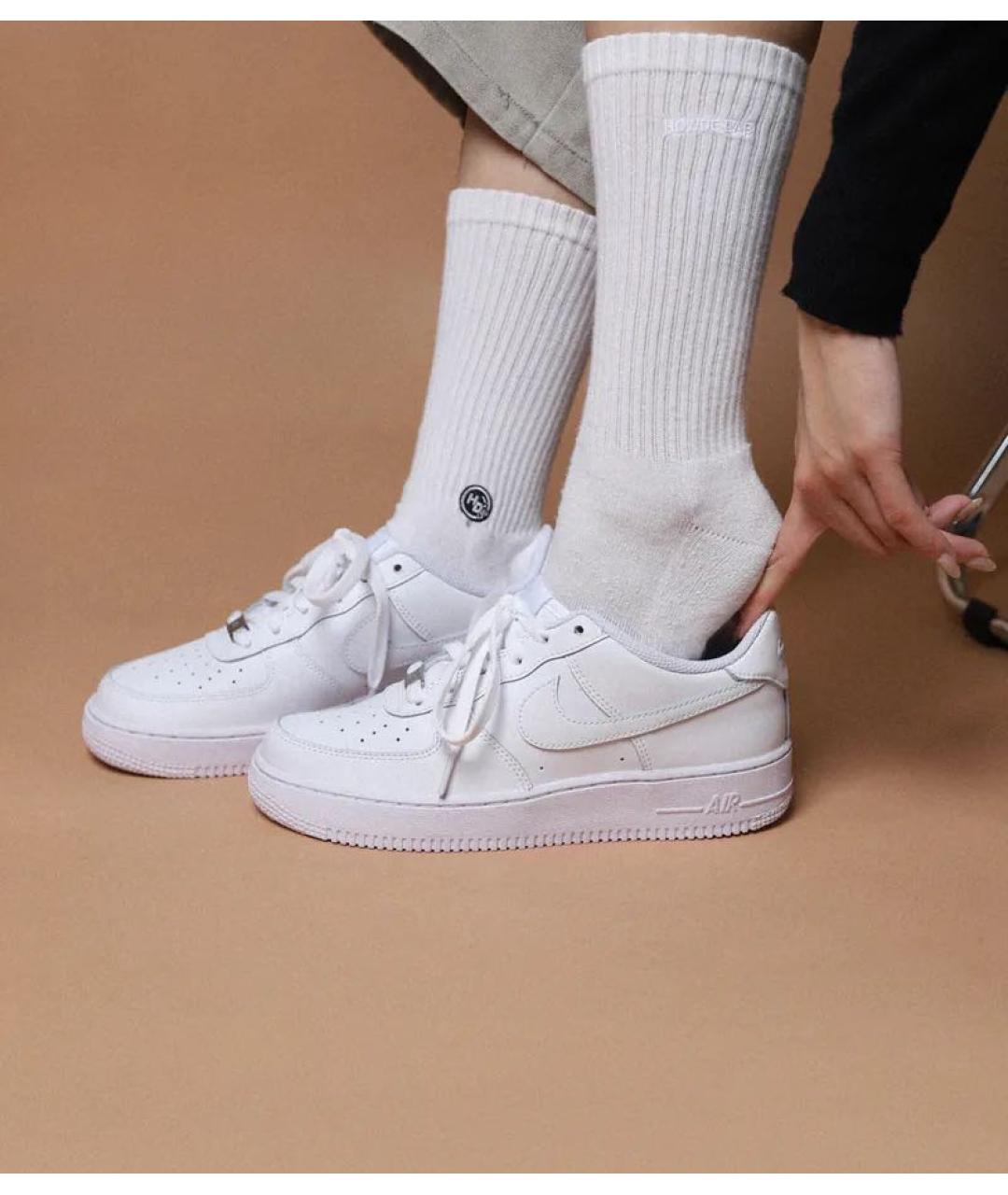 NIKE Белые кожаные низкие кроссовки / кеды, фото 4
